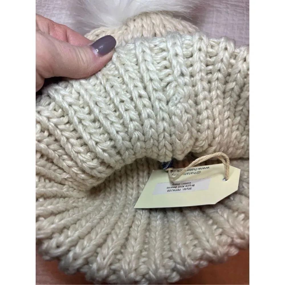 NWT HatAttack Bryce Knit Beanie Ivory Removable Pom